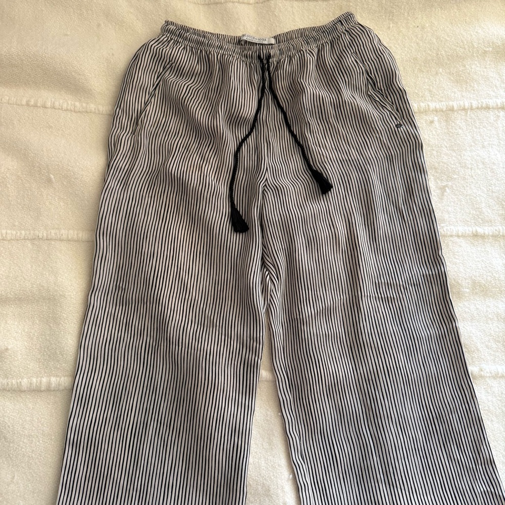 Scotch & Soda Maison | Silk Cream and Black Pants